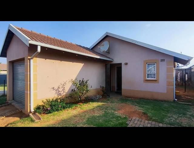 3 BEDROOM HOUSE FOR SALE IN SALFIN